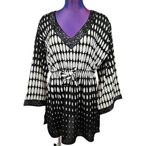 St. John Black & White Geometric Print Studded‎ Tunic Top Size Small Women's